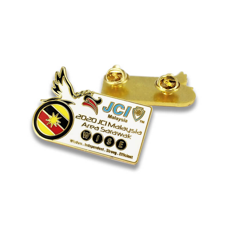 Badge d'épingle en émail / broche